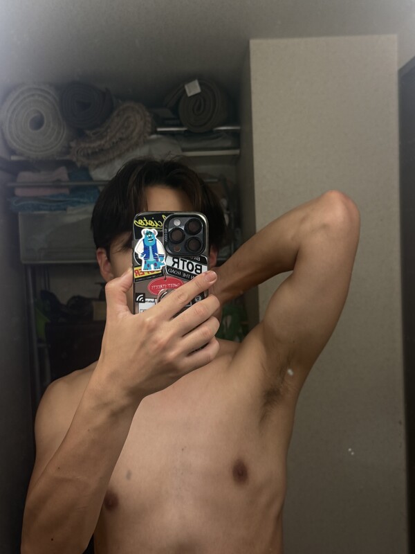 本日出勤しております！